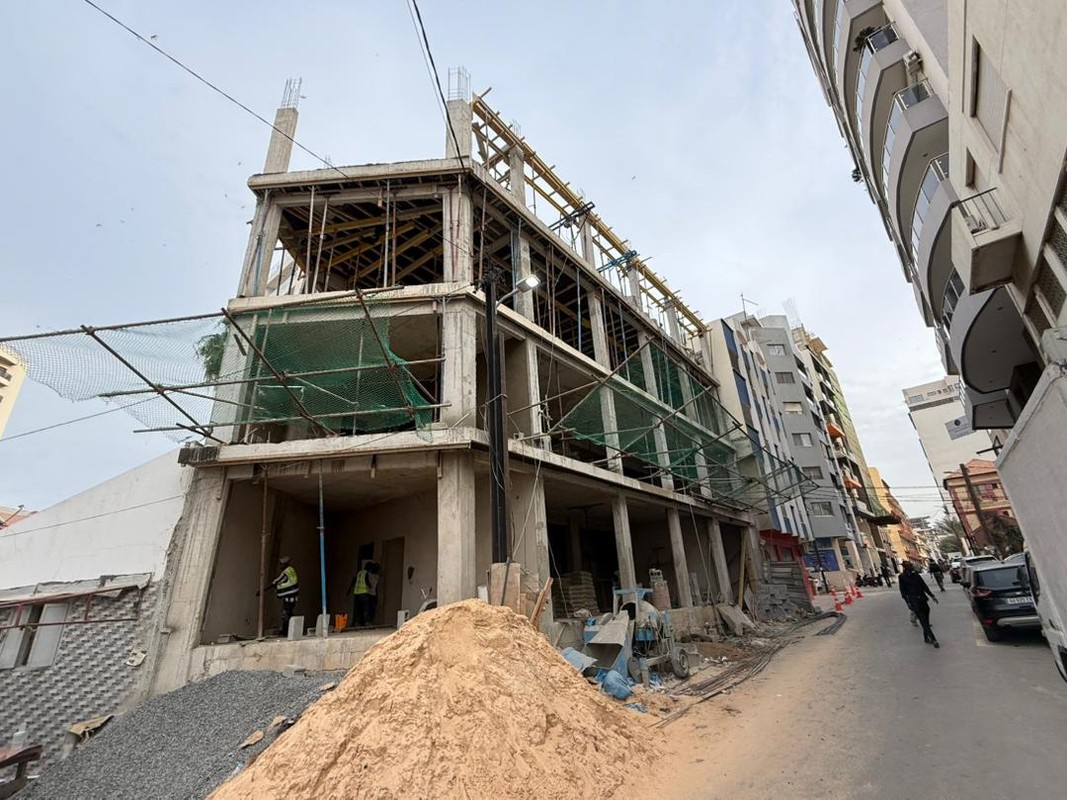 Bâtiment R+4 à Dakar